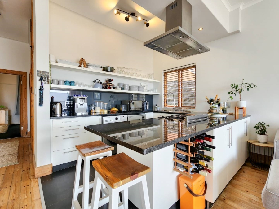 To Let 2 Bedroom Property for Rent in Sea Point Western Cape